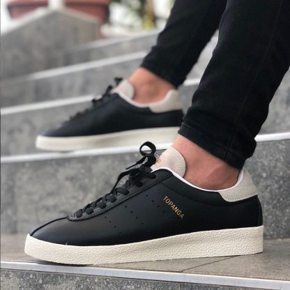 adidas topanga all black