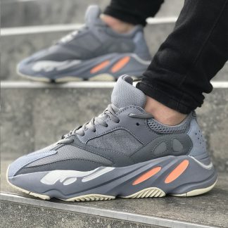 Yeezy 700 sales adidas pittura